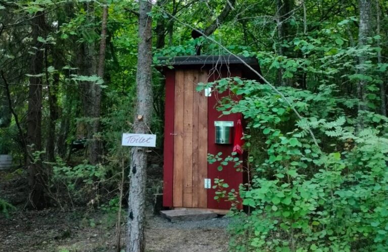 An outdoor toilet on Naawa Nature